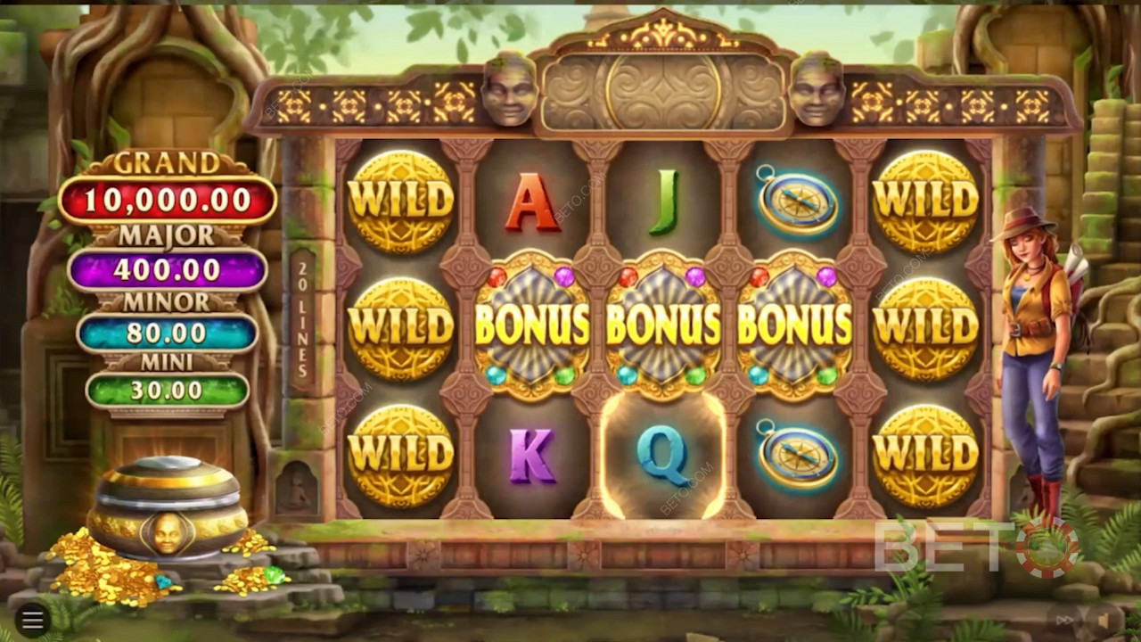Score 3 Bonus symbols to unlock the Bonus Game with set Jackpots